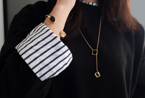 �l�b�N���X �A�N�Z�T���[ �^�J