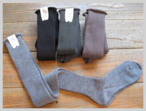 �h�i�`������