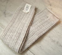 �h�i�`������