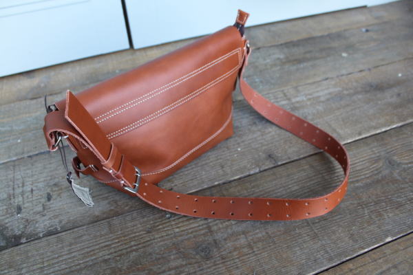 �{�v ���U�[ �o�b�O