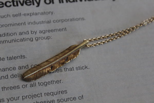 �l�b�N���X �A�N�Z�T���[ �t�F�U�[