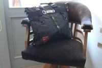 �w�����b�g�o�b�O �����Y