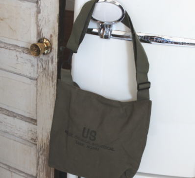 �V�����_�[�o�b�O US �����Y