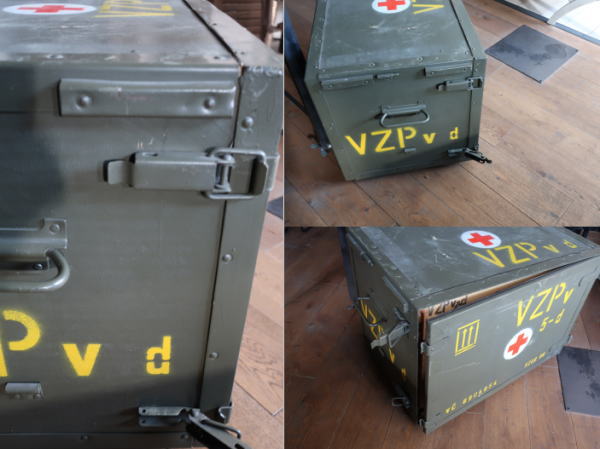 チェコ メディカルボックス テーブル