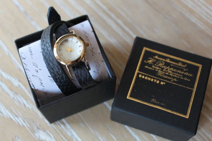 ���U�[ ���v �i�`������