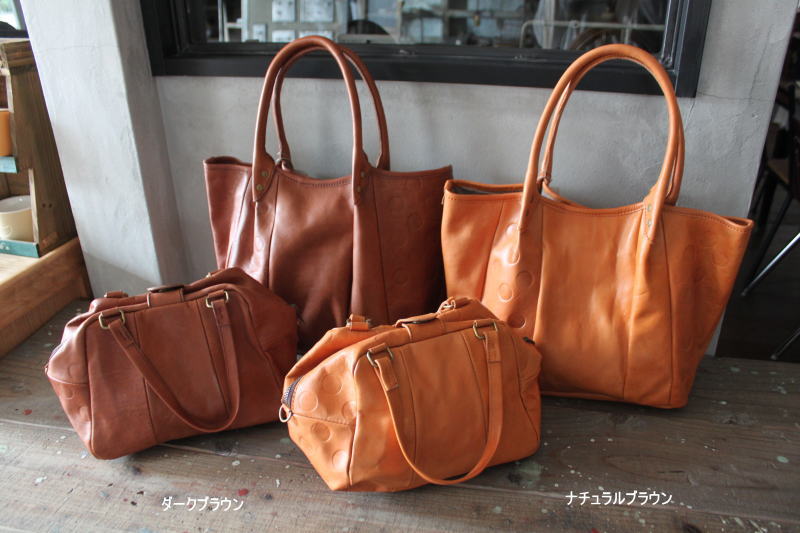 深みのあるダークブラウンレザーバッグ,普段使いにもぴったり