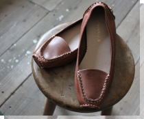 ナチュラル 靴 スニーカー