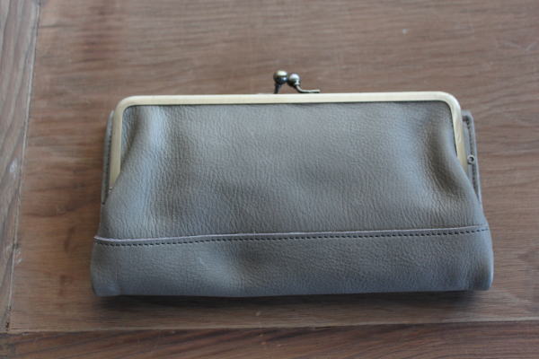 ���U�[ ���z �����z