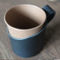 大人のレザー カップホルダー