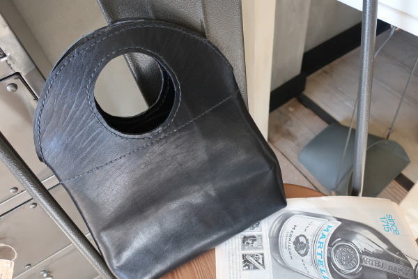 ���U�[ �h�[�i�c�o�b�N ���v