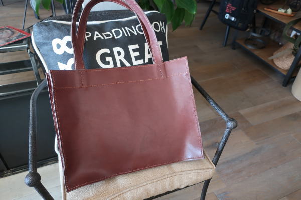 ���U�[ �o�b�O �{�v