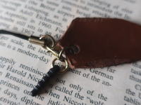 ���U�[ �L�[�z���_�[ �^�O